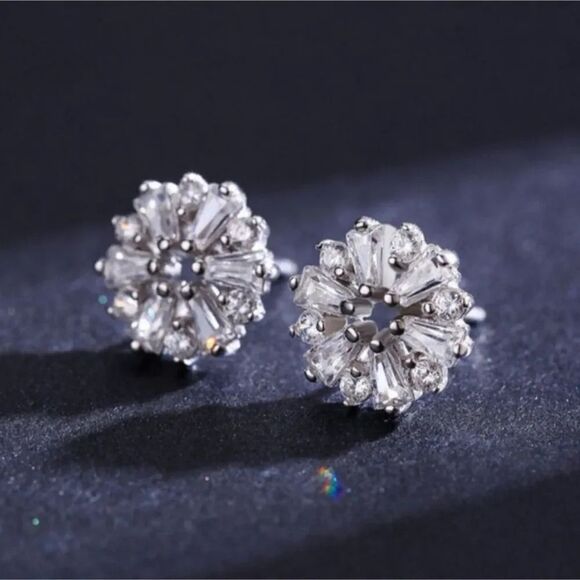 Swarovski Elements 925 Sterling Silver Stud Earrings - Picture 2 of 5